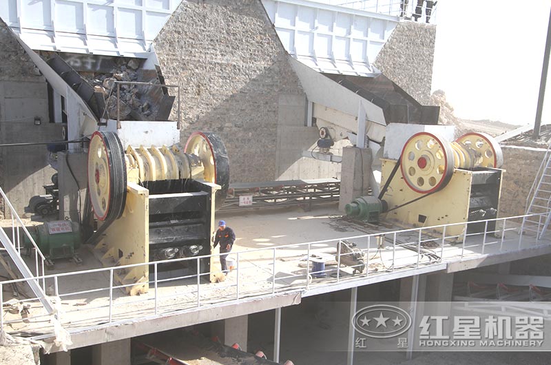 912顎式破石機(jī)產(chǎn)量是多少？一臺價格多少錢？